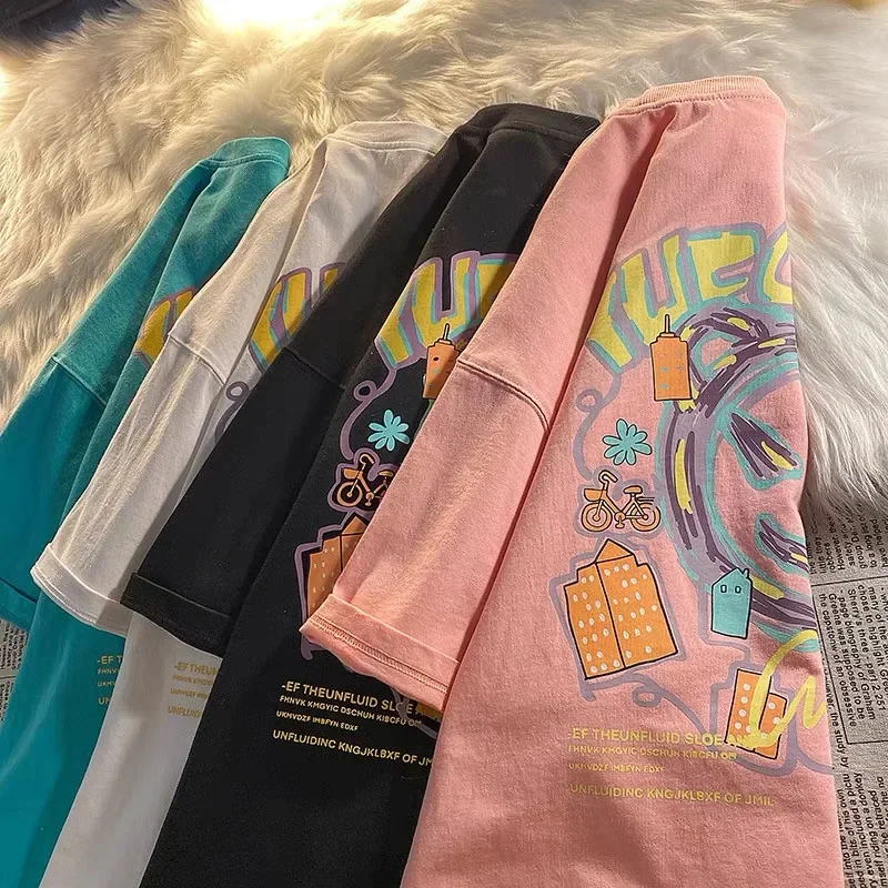 Футболка женская оверсайз с коротким рукавом и принтом граффити