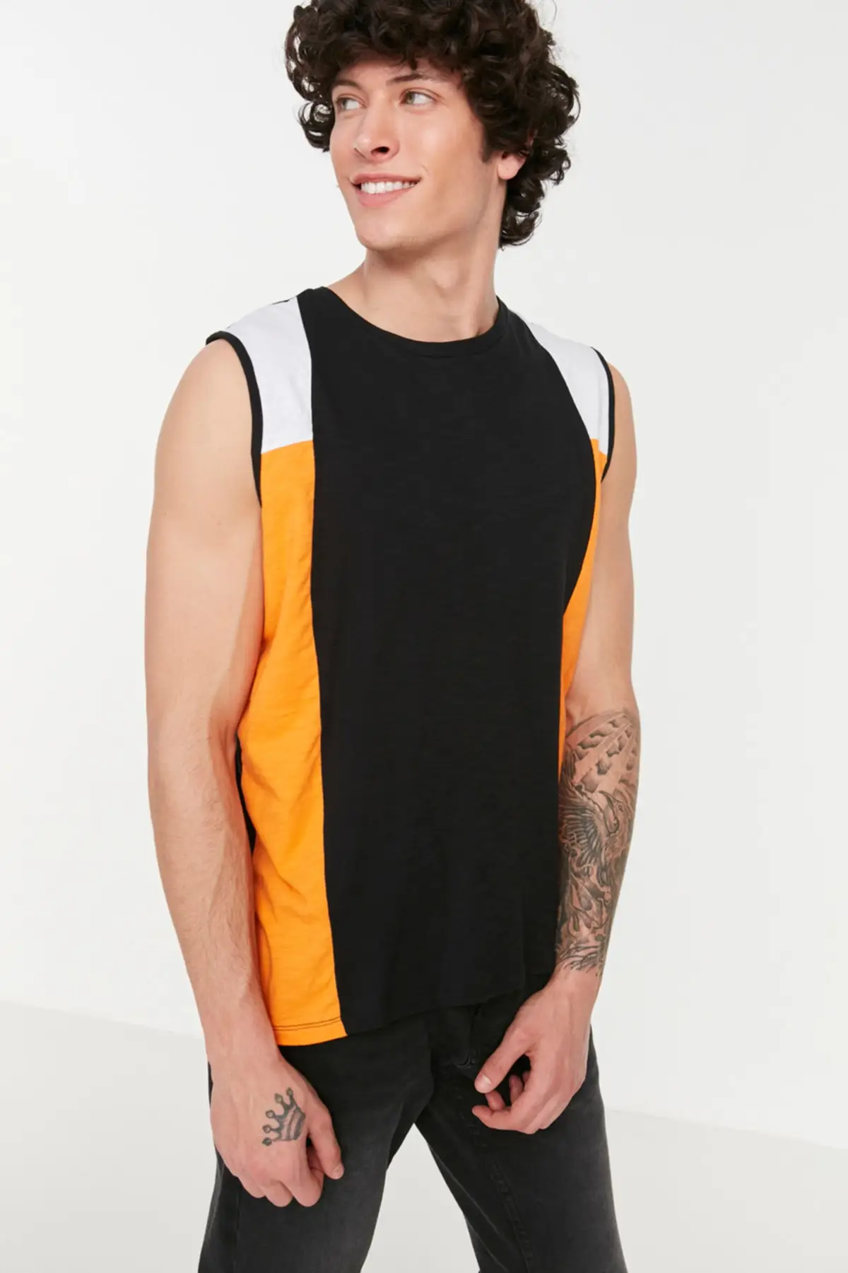 

Men's Regular Fit Color Block Undershirt TMNSS22AL0131