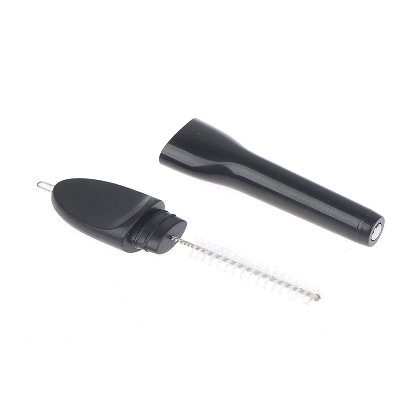 

Щетка для чистки слухового аппарата с магнитом