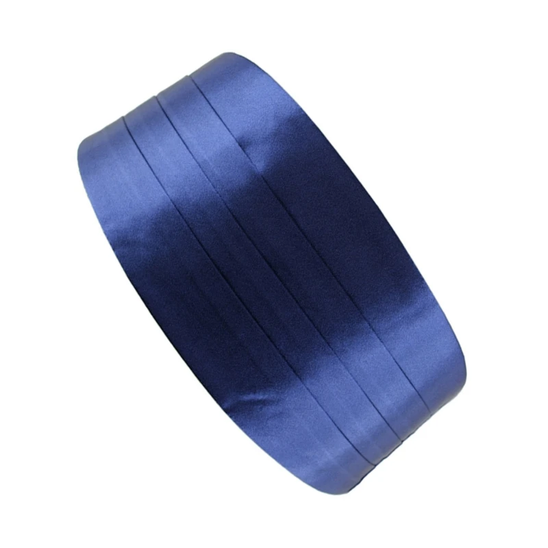 Регулируемый поясной ремень идеально подходит для официальных мероприятий и