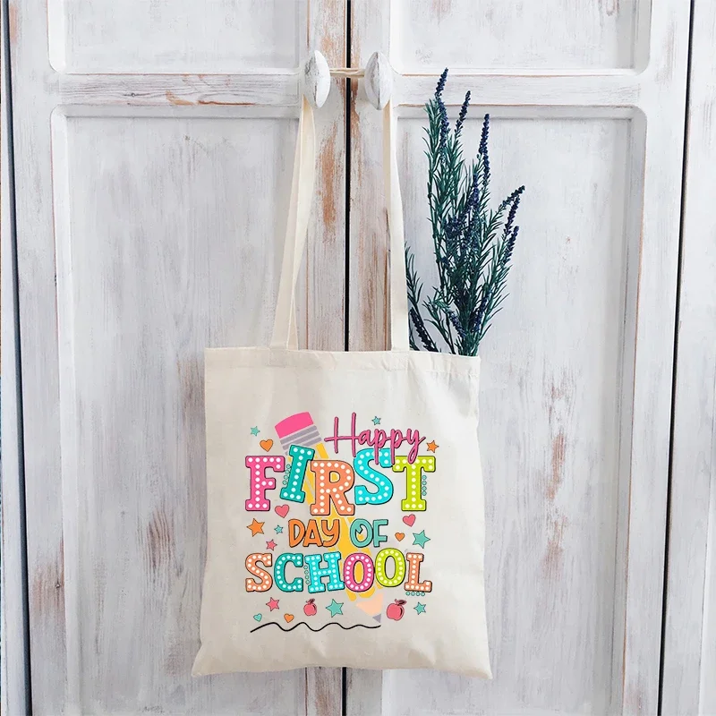 Футболка с надписью Happy First Day of School 2024