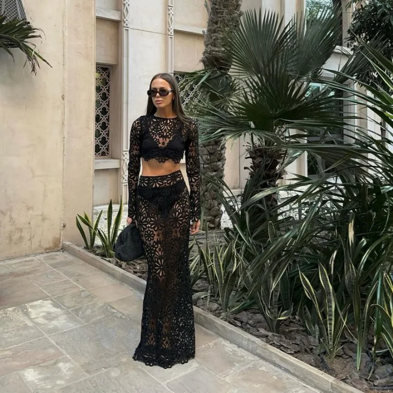 Женский трикотажный костюм с юбкой и топом длинным рукавом