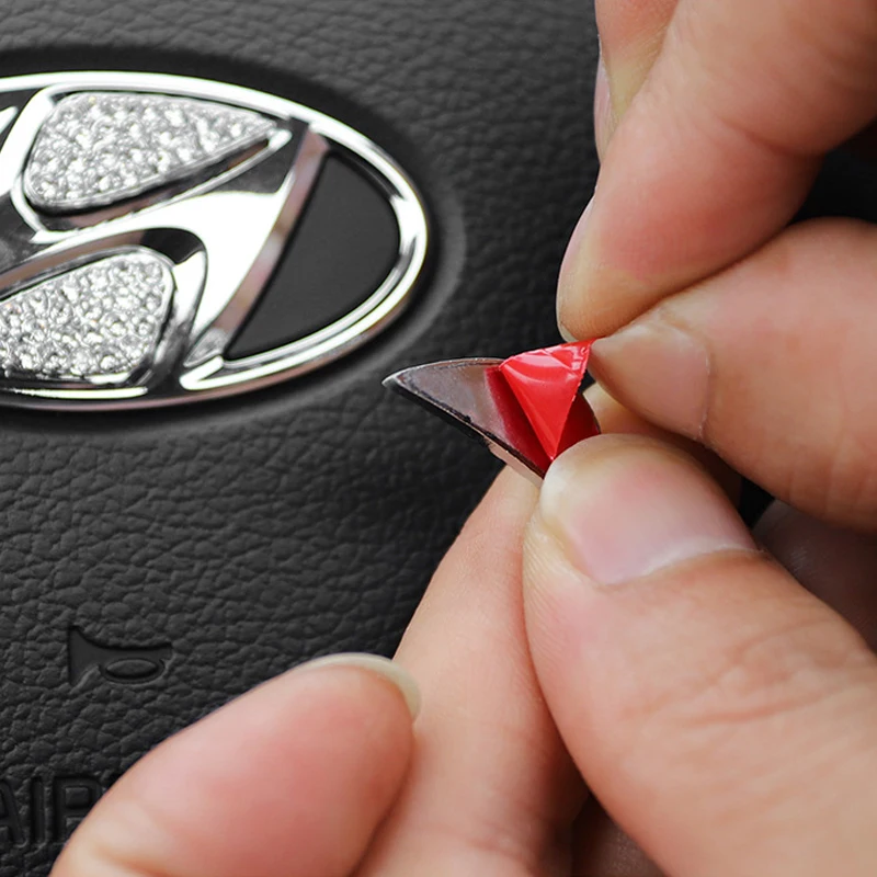 

1Pc For Hyundai Elantra Sonata Tucson IX35 IX25 Accent Nexo 2013-2021 Crystal Diamond Steering Wheel Emblem Car Sticker