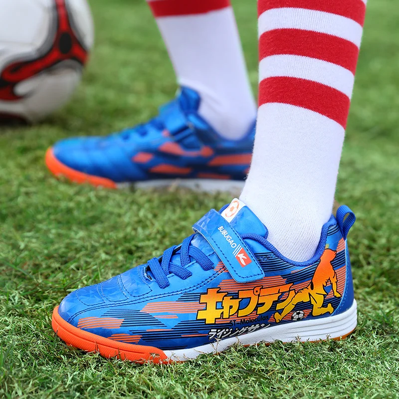 New Blue Turf Soccer Shoes For Boys Child Futsal Sneakers Hot Sale Soccer Cleats Indoor Football Shoes Kids 2022 tacos de fútbol