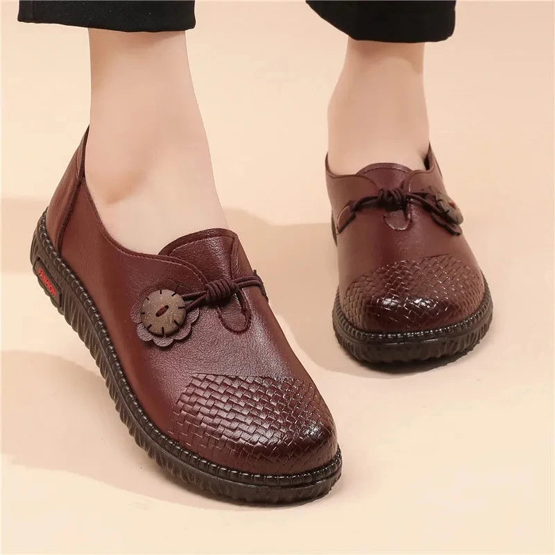 

Top Quality Genuine Leather Moccasins Women Spring Braided Flats Plus Size 41 Grandma Mom Cozy Loafers Soft Sole New 2022