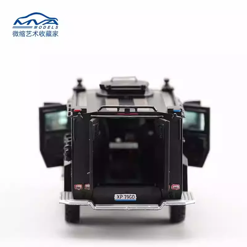MVA 1:64 Масштабные металлические бронированные машины BearCat с фигуркой-куклой (без деревянной подставки) - сувенирный статический экспонат (art.: 3920dcd1e2a63) - 3920dcd1e2a63