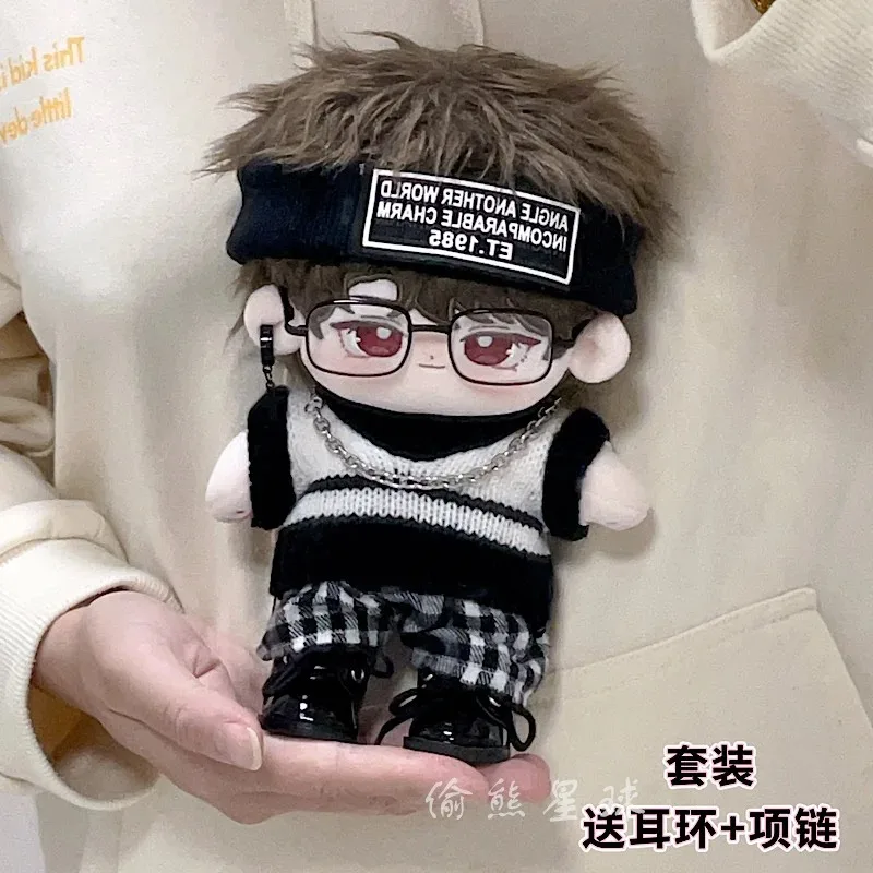 

Классная красивая черная повязка на голову в стиле хип-хоп для мальчиков, жилет, клетчатые брюки, ожерелье, одежда 20 см, плюшевая кукла, меняющая одежду без свойств, подарок