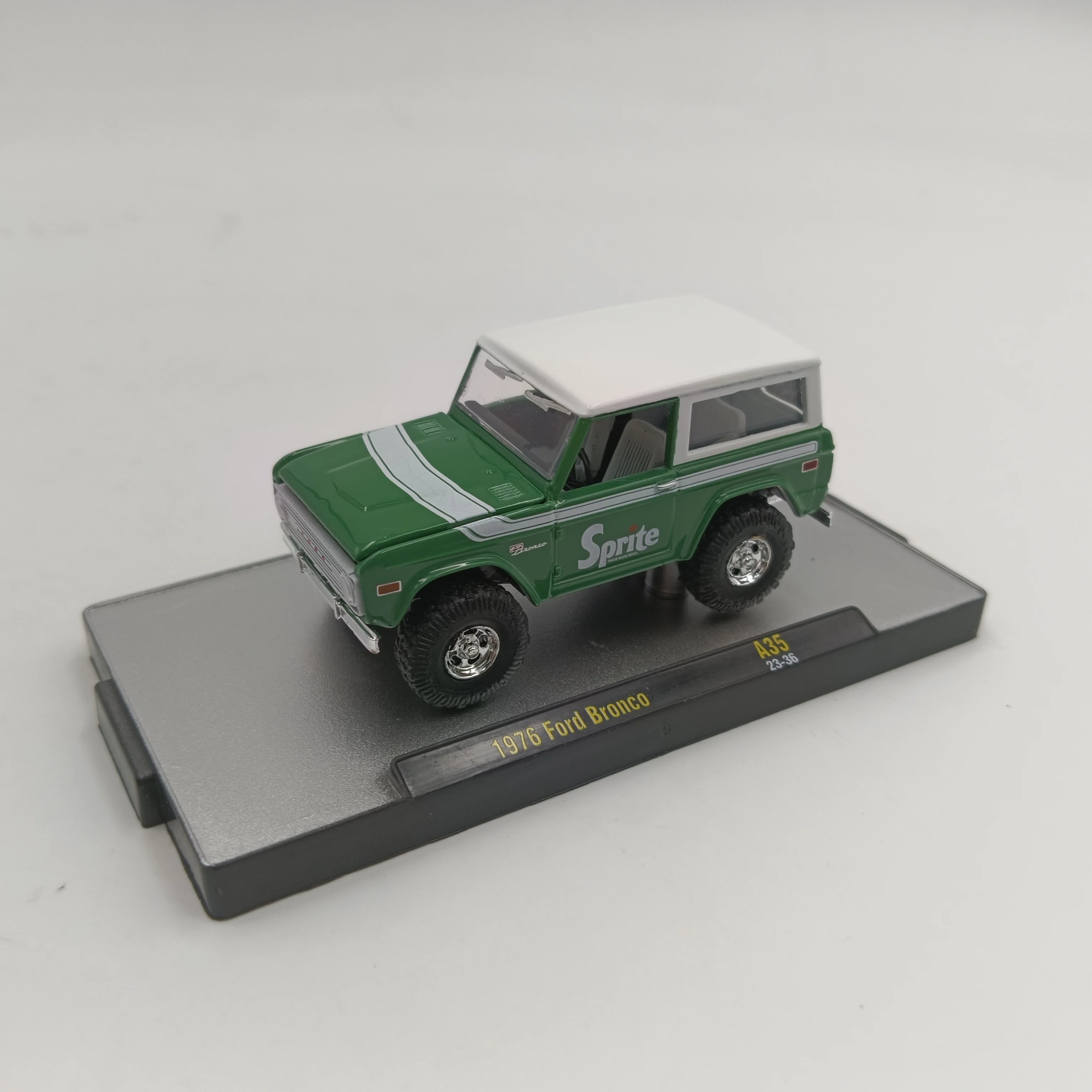 M2 Machines 1/64 1976 модель автомобиля Ford Bronco из сплава редкая коллекция игрушек