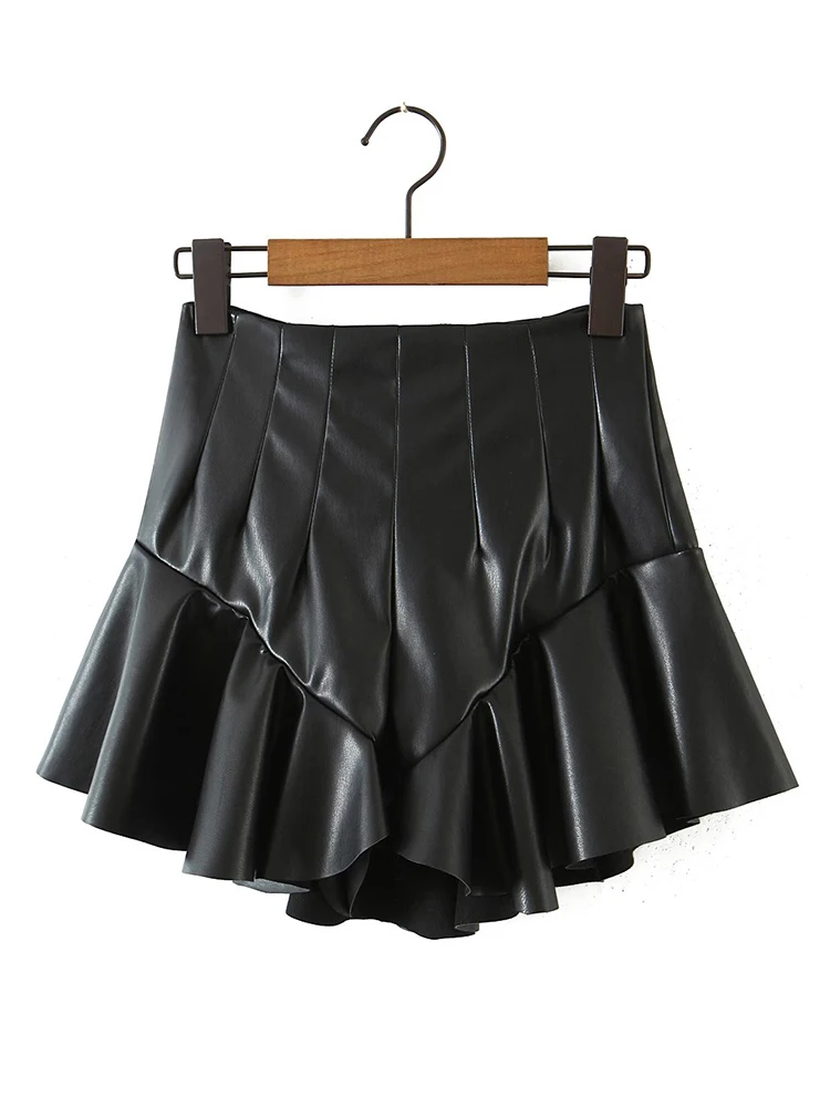 

YENKYE Women Vintage Black Pleated Ruffle PU Shorts Fashion 2022 Female High Waist Slim Sexy Short Pants