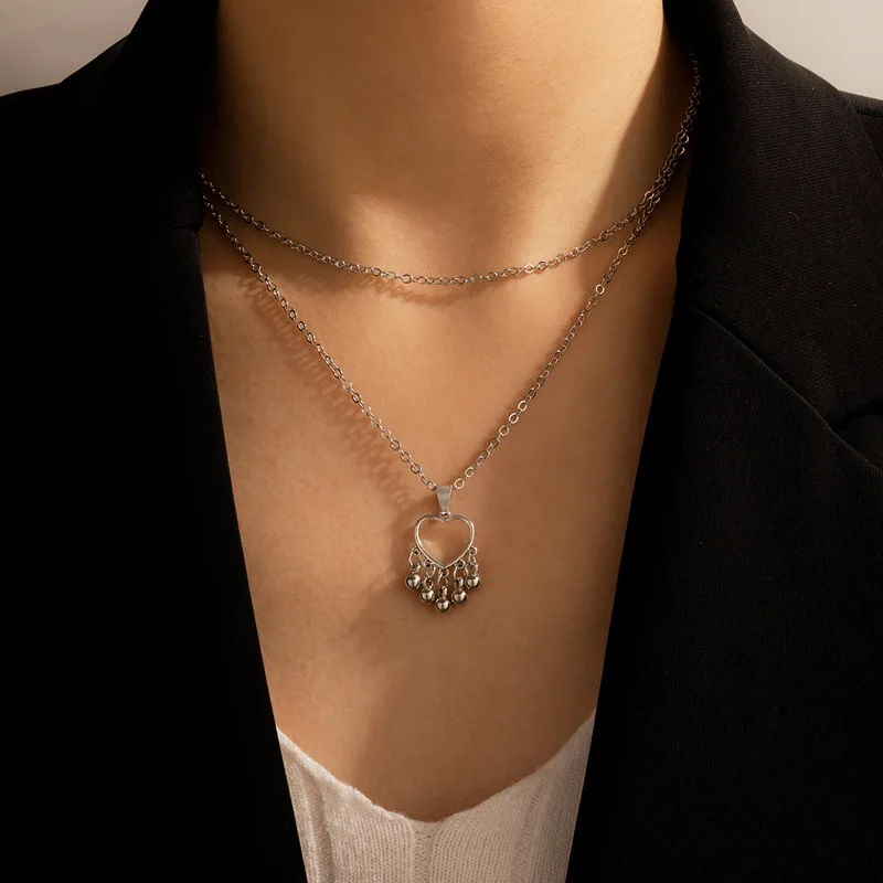 

New 2022 Heart Hollow Double Layer Necklace Geometric Heart Small Round Bead Pendant Multi-layer Choker