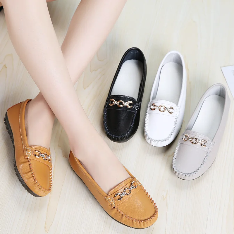 

Leather Bean Shoes Women's Middle-aged and Elderly Mothers Flat Leather Shoes new Soft Sole Casual Single Shoes