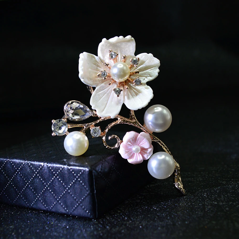 

New Pearl Rhinestone Branch Wreath Brooch for Women Temperament Trendy Elegant Flower Brooch Pins Party Wedding Gifts