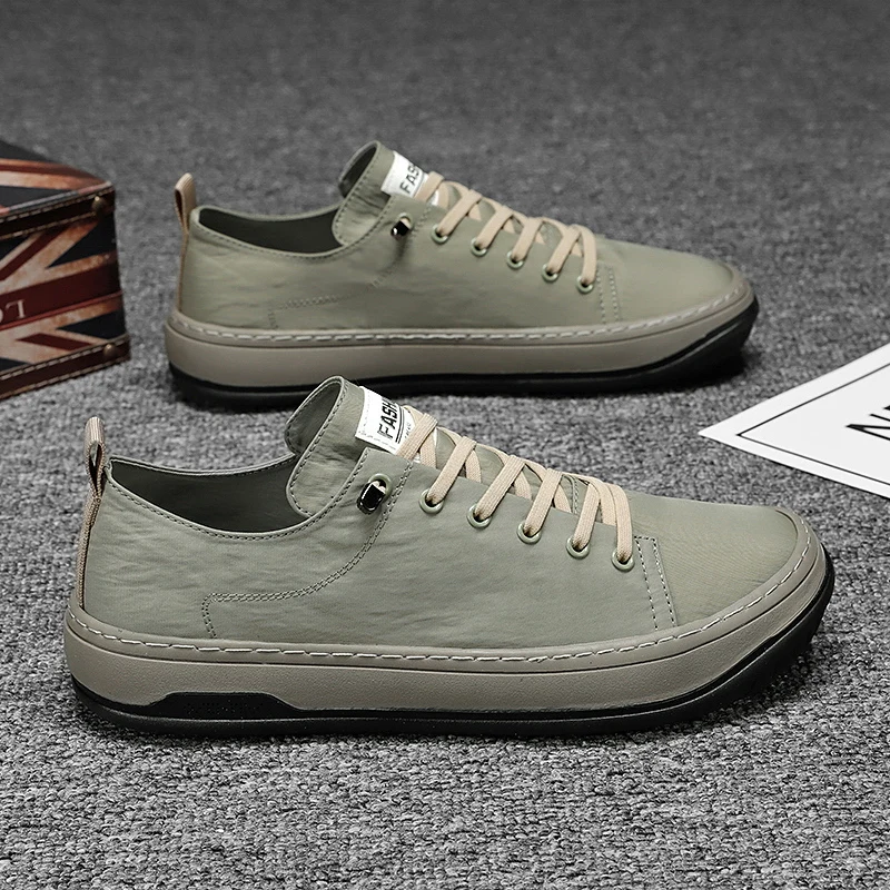 Hot Sale Cheap Sneakers Men Comfortable Breathable Canvas Skateboard Shoes Men Lightweight Walking Flats Shoes Male Sneakers