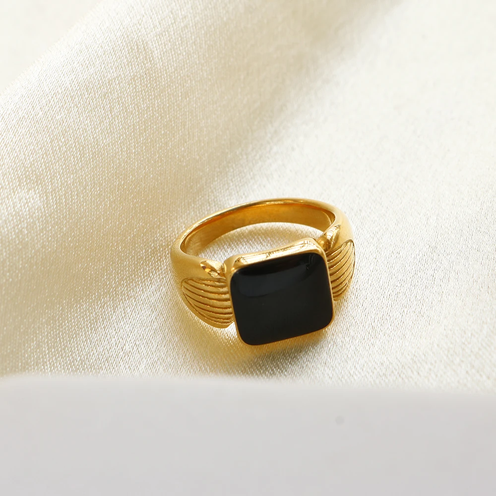 

Muse Crush Stainless Steel Simple Black Enamel Ring 18K Gold Metal Texture Minimalist Rings Fashion Geometric Jewelry for Women