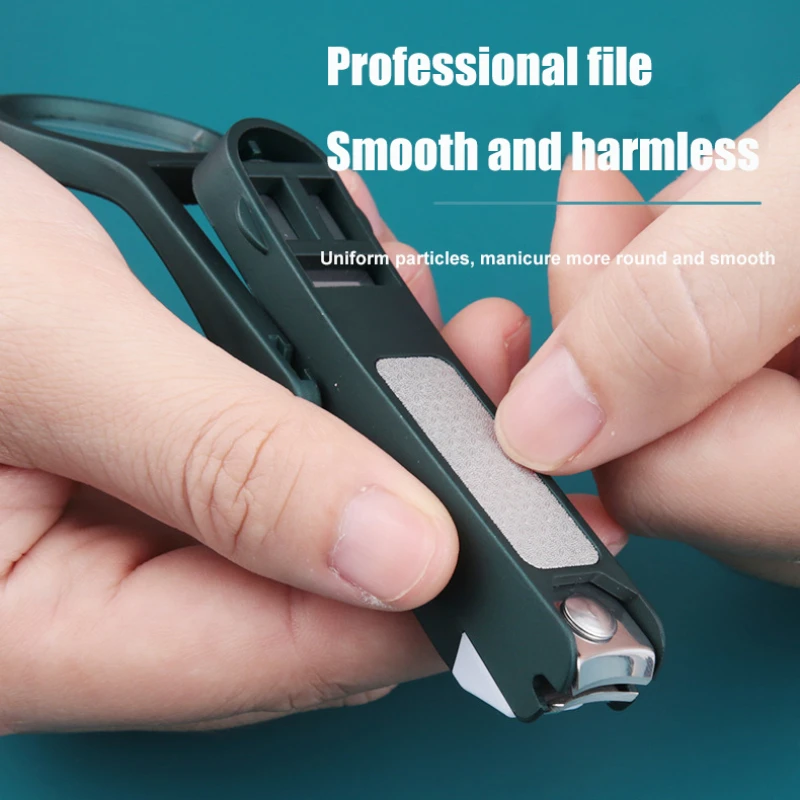 Машинка для стрижки ногтей с увеличительным стеклом