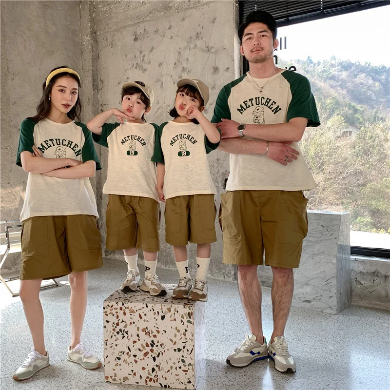 

2023 Summer Matching Outfits for the Family Kids and Parents Printed Same Clothes Sets Baby Boys Girls Casual Loose Streetwears