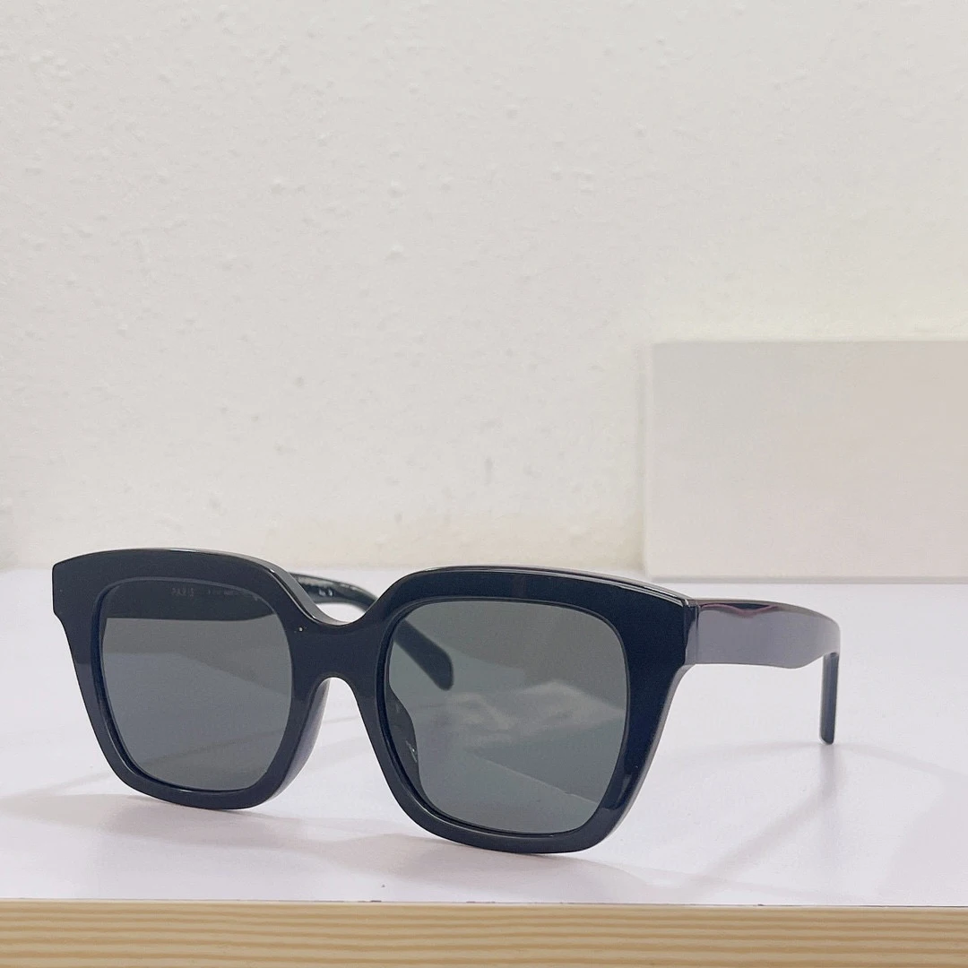 

Sunglasses For Women and Men Summer 40198 Style Anti-Ultraviolet Retro Plate Full Frame Glasees Random Box