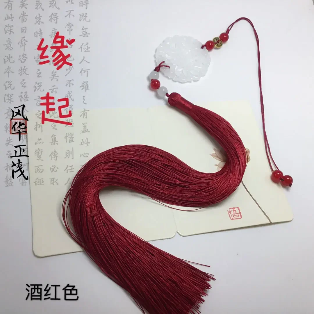 

Кулон с кисточками Hanfu