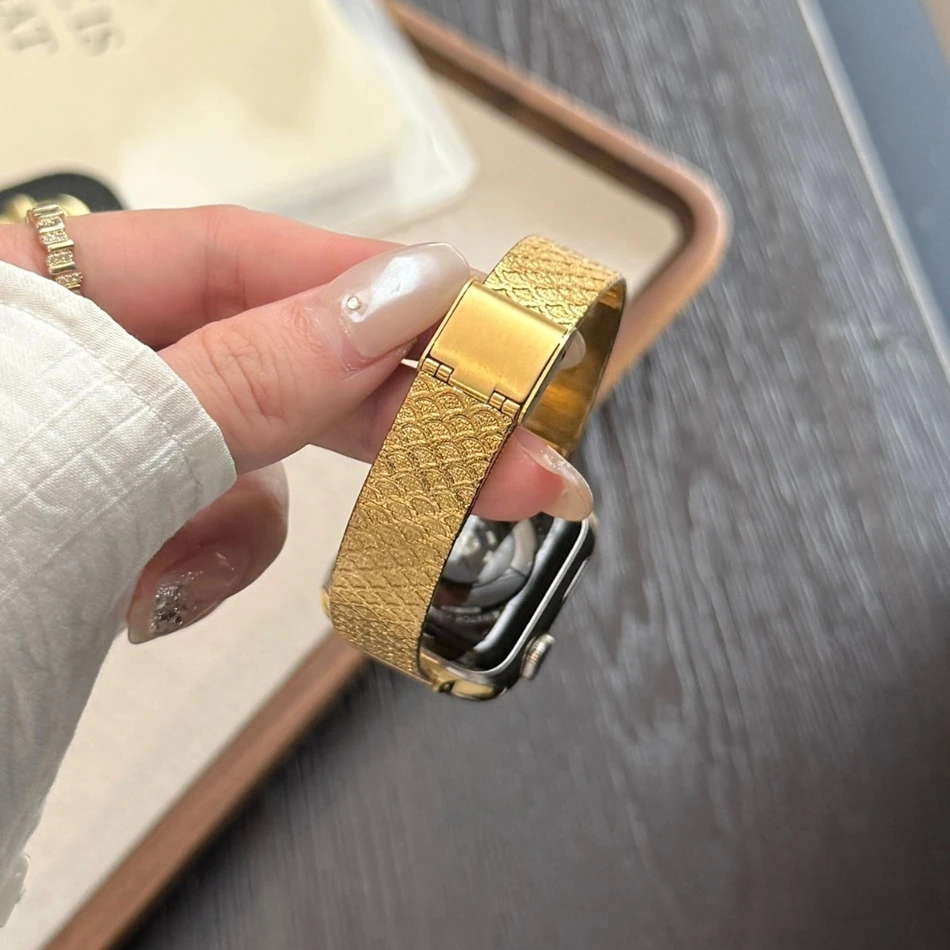 Фото Металлический браслет из нержавеющей стали с рыбьей чешуей для Apple Watch Series 11/10/9/8/7/Ultra iWatch, ремешок 49/46/45/44/42/41/40/38 мм №4