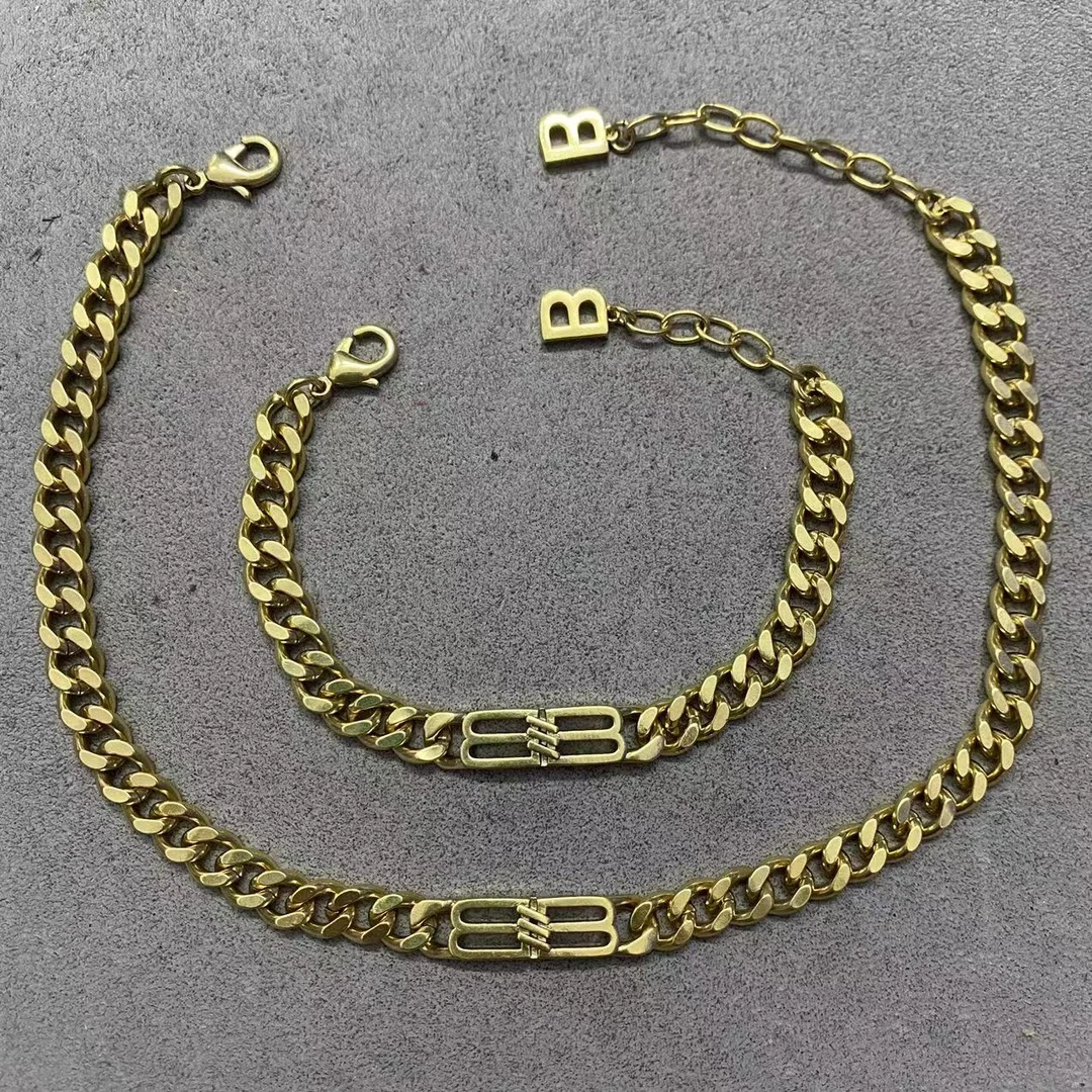 

European and American fashion simple glossy thick chain necklace