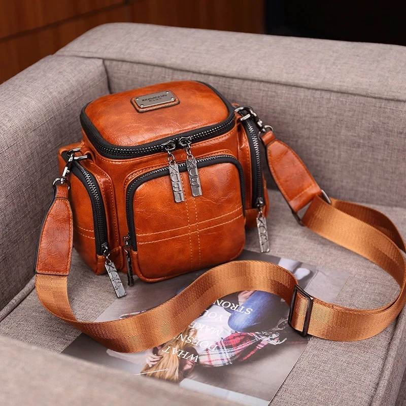 

2023 Vintage Square Camera Bag For Women Spring And Summer Bucket Shoulder Women's Handbag Crossbody