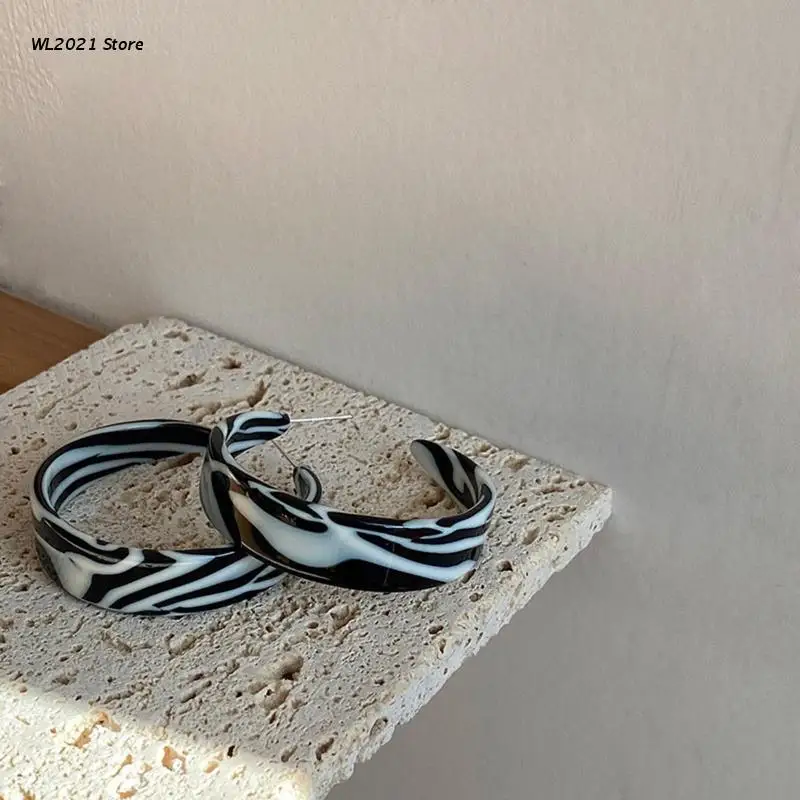 

Women's Earrings Round Stripe Hoop Earrings Simple Party Jewelry Gifts