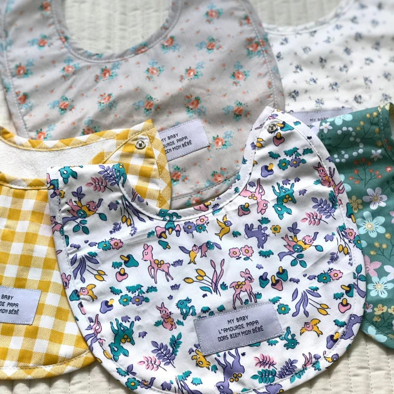 

Unisex Baby Bibs Cotton Waterproof Triangle Head Scarf Cartoon Print Saliva Towel Soft Burp Cloths Casual Feeding Baby Stuff