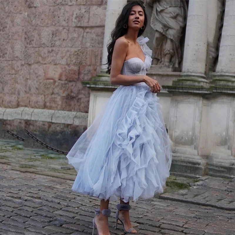 

Chic A Line One Shoulder Prom Dress Tulle Ruffles Sky Blue Homecoming Dresses Sweetheart Tea Length Pretty Girl Cocktail Dresses