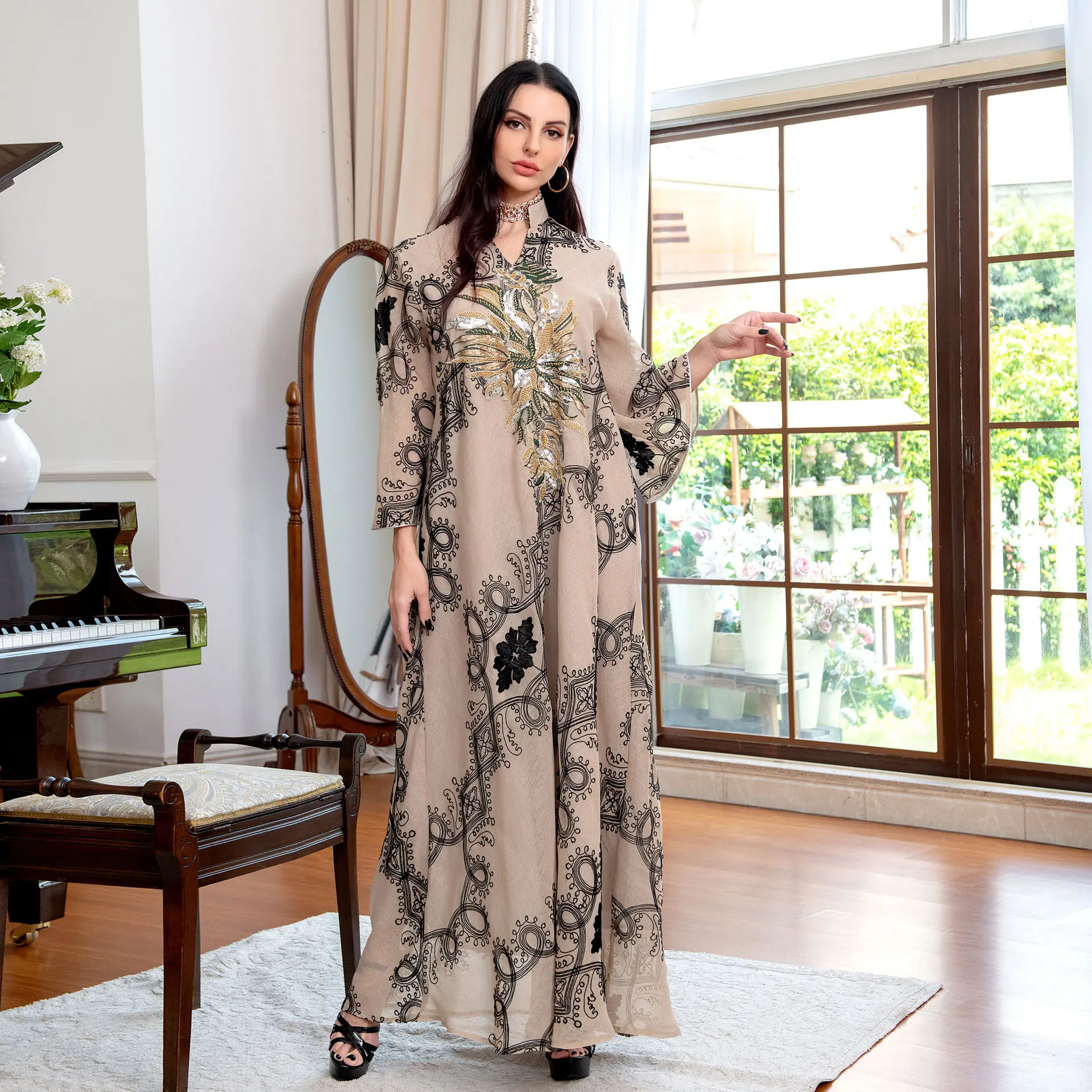 High Quality Dubai Luxury Long Sleeve Womens Dresse Muslim Fashion Malaysia Abaya Sequin Embroidered Middle East Ethnic Clothing