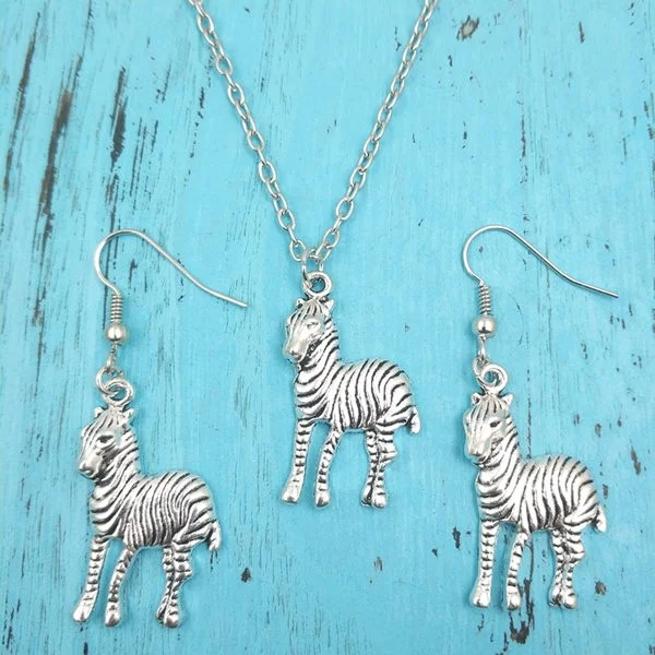 

New Products Hot Selling Fashion Trend Jewelry Creative Design Retro Zebra Pendant Earrings Necklace Jewelry