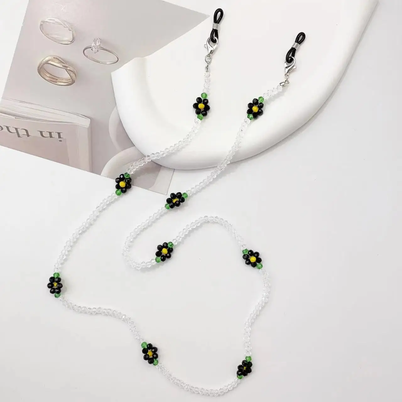 

Новый стиль Корейская версия простой мультяшный маленький свежий цветок белый акриловый шнурок ожерелье очки цепочка маска сумка кулон