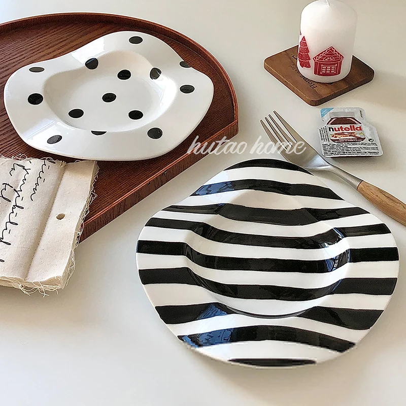 

8inch Deep Plate Ceramic Fruit Dessert Stripes Western Food Plate For Kitchen Tableware Party Home Plates 디저트접시