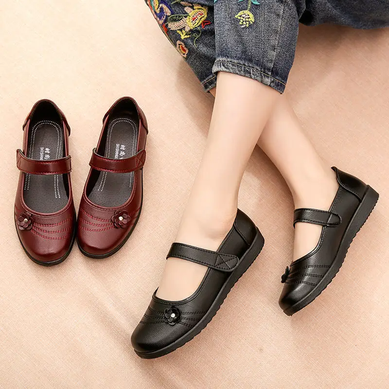

Spring Autumn Female Mary Janes Shoes Women Soft Leather Flat Shoes Female Non Slip Footwear Lightweight Mom Grandma Sandals