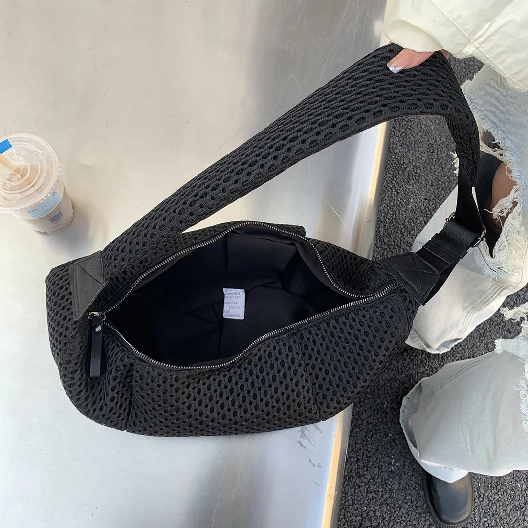 Messenger Fashion Simple Large Capacity Crescent Bag Casual Lightweight Shoulder Bag 2023 Summer New