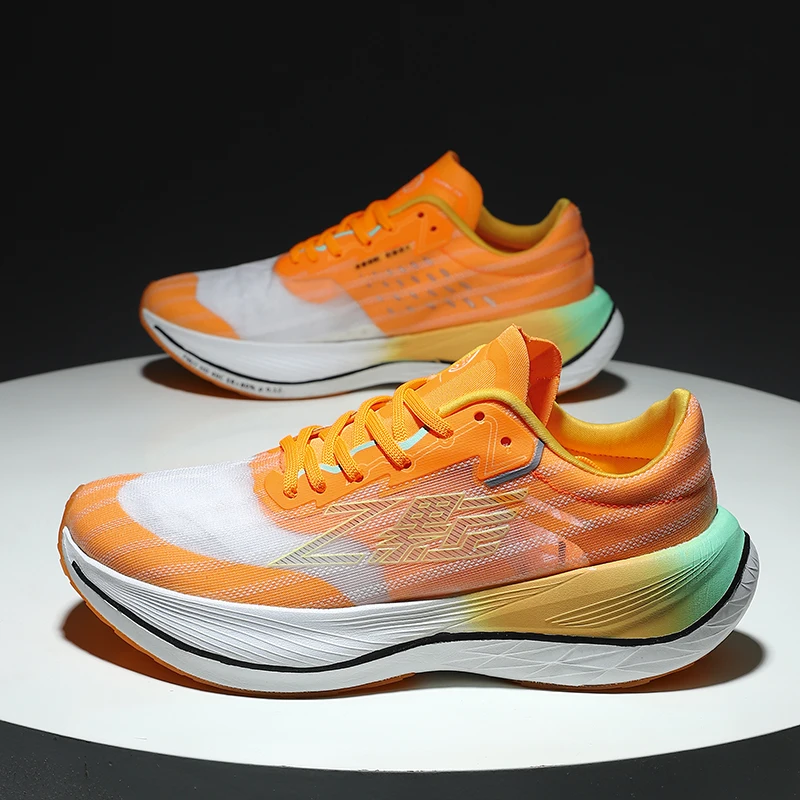 New  Running Shoes Spring Men And Women Flying Shadow Breathable Mesh Ultralight Carbon Board Outdoor Sports Large Size 38-45#