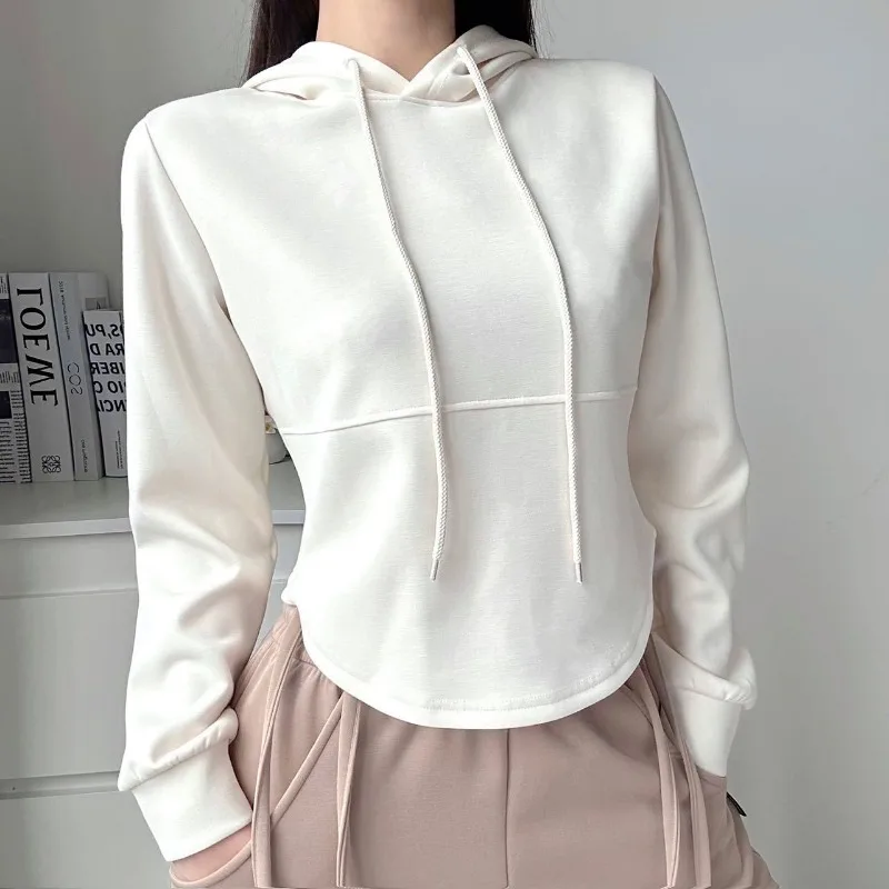 Рисунок 6 - Женская толстовка с коротким рукавом