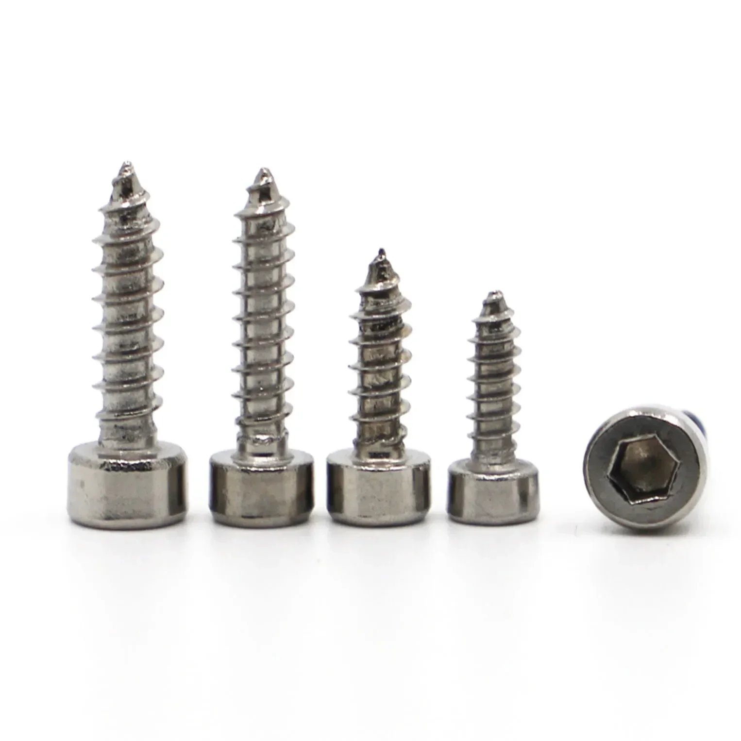 

Саморезы NLW М2-М6 шестигранные черные/нержавеющие сталь 8.8