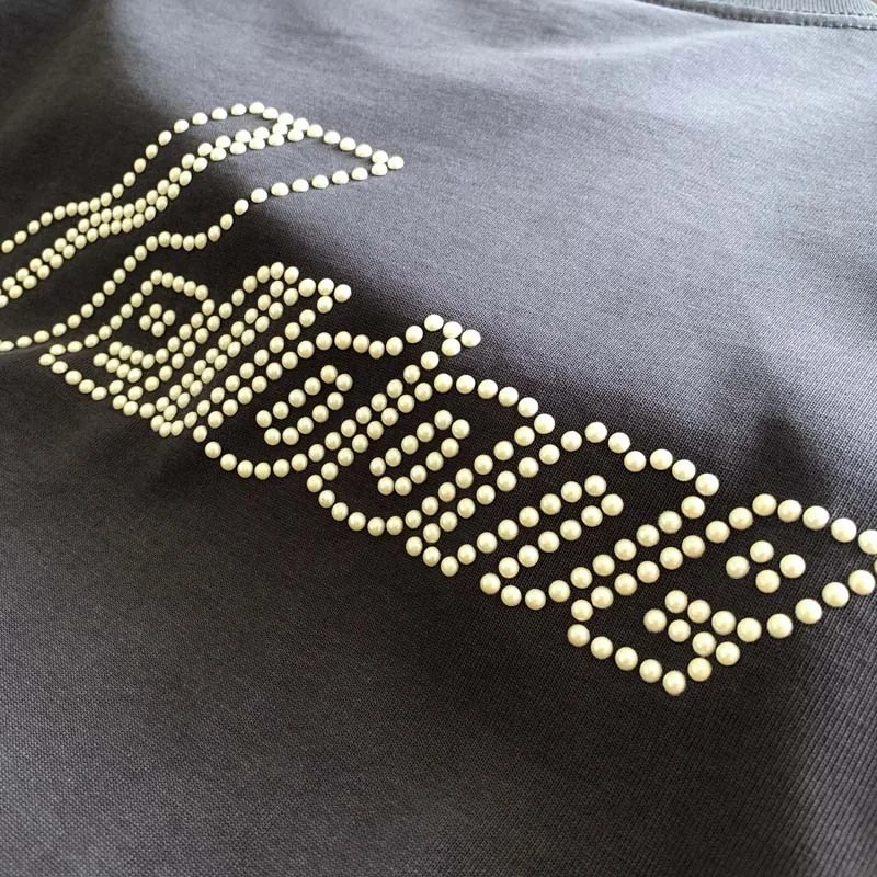 

Простая футболка we11done с коротким рукавом и бриллиантами для влюбленных