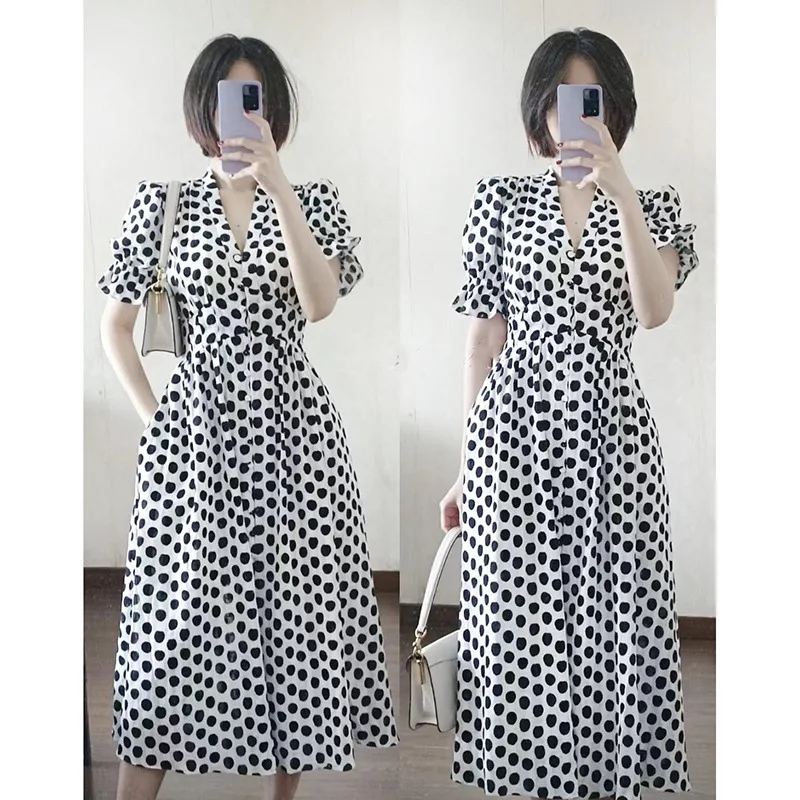 

2023 Summer Style V-neck Retro Temperament Black Wave Point Puff Sleeve Waist Slim Dress