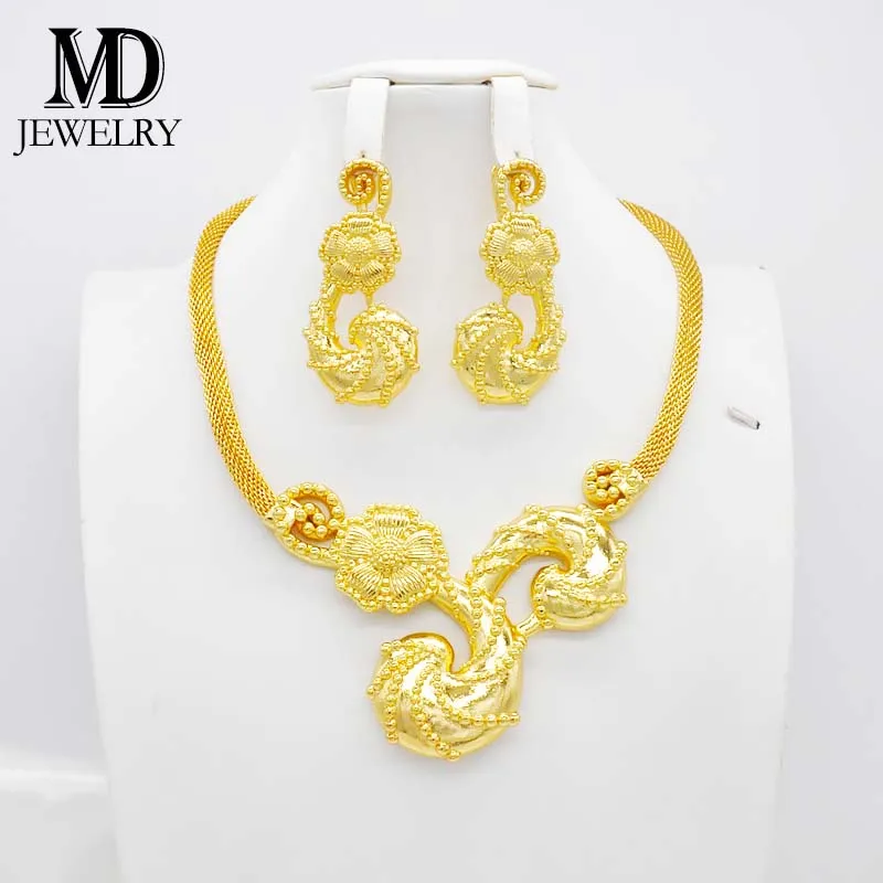 

Dubai Fashion Jewelry Set 24K Gold Plated Copper Earrings Necklace For Women Wedding Party Anniversary Gift
