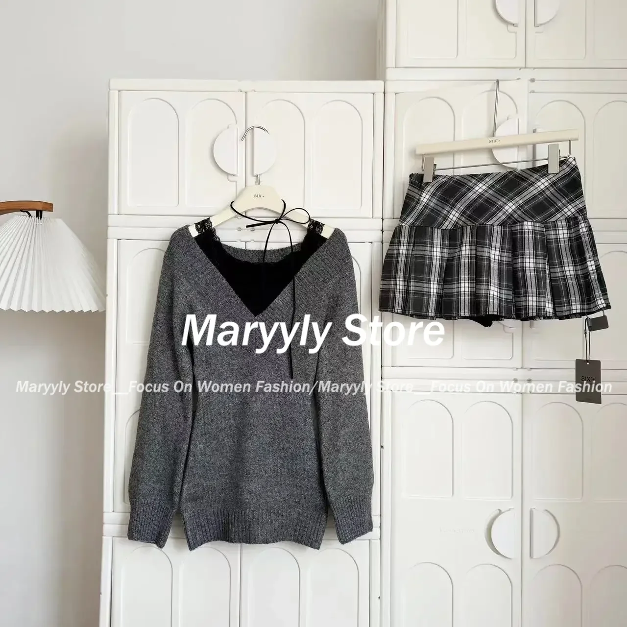 Женский трикотажный комплект из трех предметов