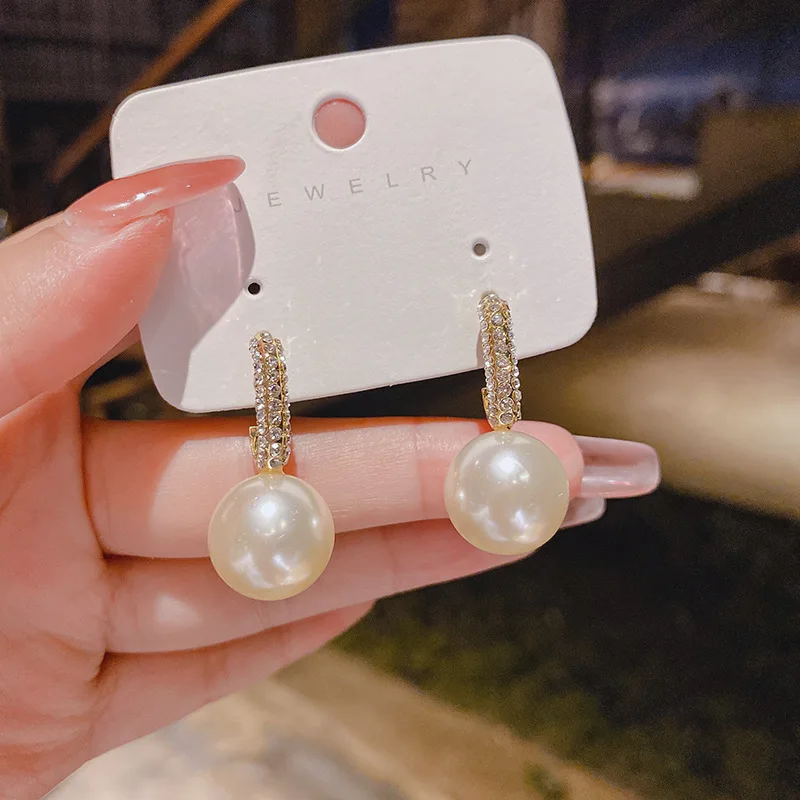 

S925 Silver Needle Simple and Small Pearl Earrings New Korean Feminine Network Red Premium French Style Versatile Earrings