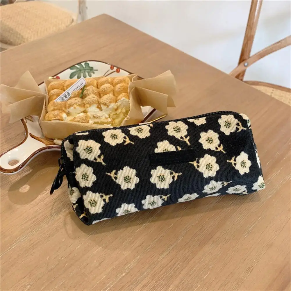 

Fine Workmanship Lightweight Lady Travel Floral Cosmetic Pouch for Business Trip