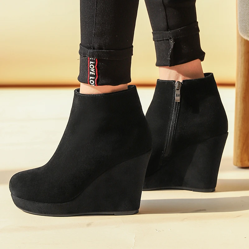 

Ботильоны женские из натуральной кожи на платформе, модные ботинки на танкетке, пикантная черная обувь с круглым носком на высоком каблуке, ...
