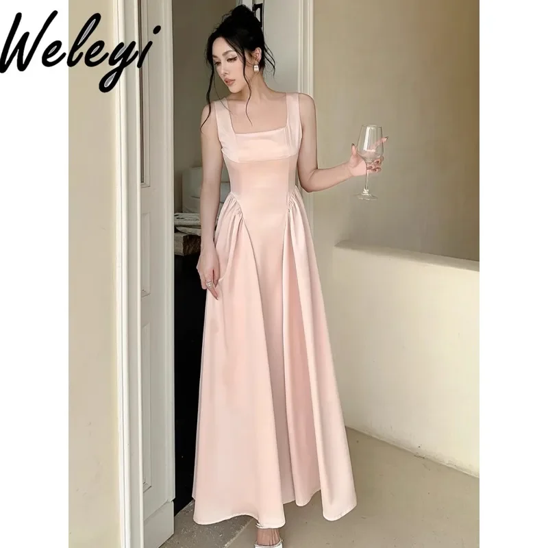 Французский нежный халат с рыбьей косточкой обтягивающее розовое платье на