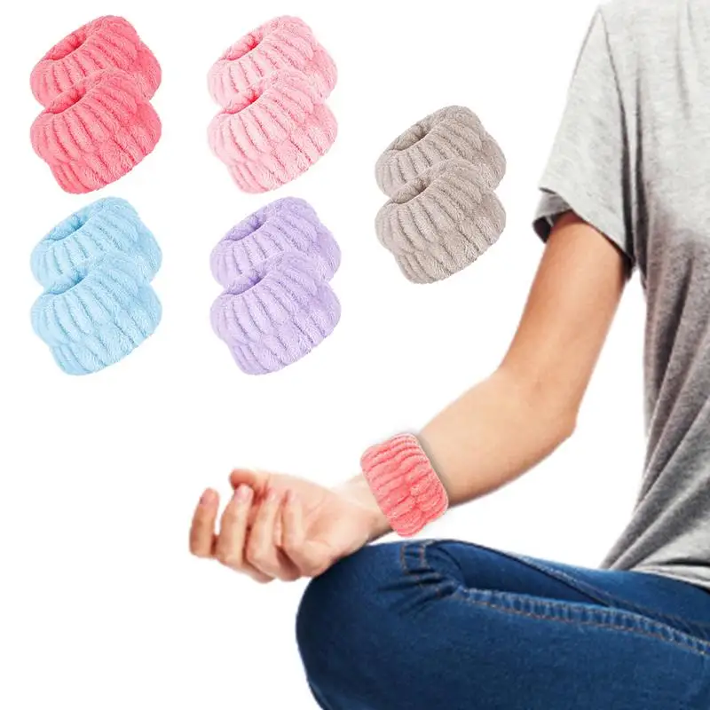 

Поглощающие браслеты из микрофибры для мытья лица