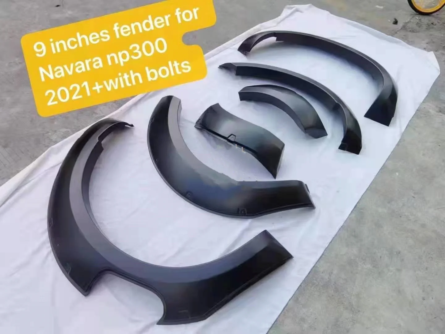 

Osmrk Car Fender Flares Arch Wheel Eyebrow Protector/mudguard Sticker for Navara Np300 2021