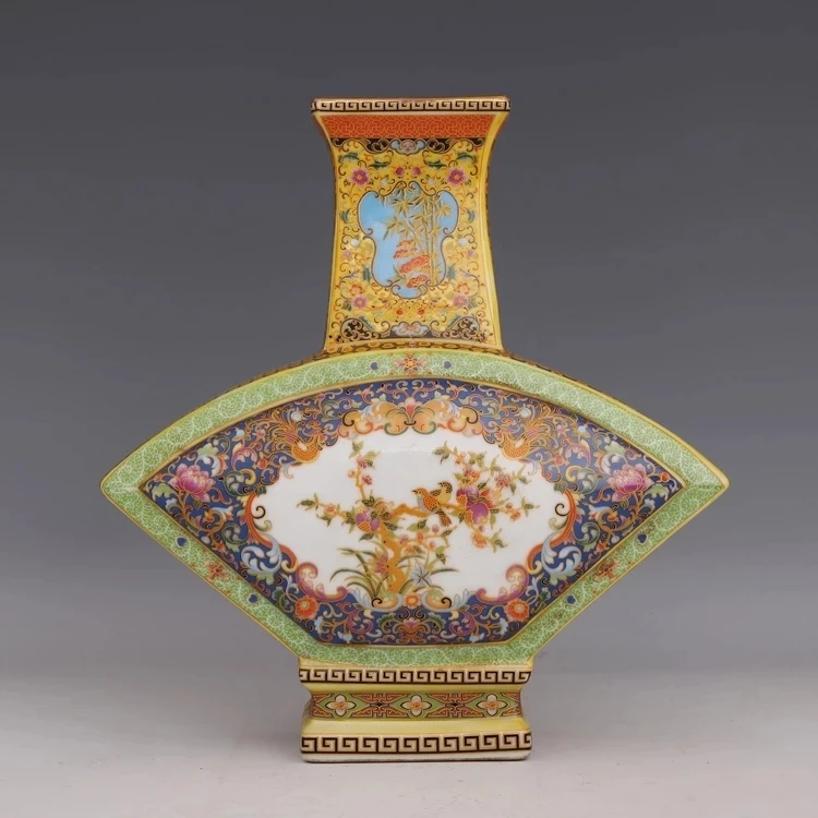 

Jingdezhen Antique Ceramic Enamel Vase Fan Shaped Vases Flowers And Birds Pattern Ancient Ming and Qing Porcelain