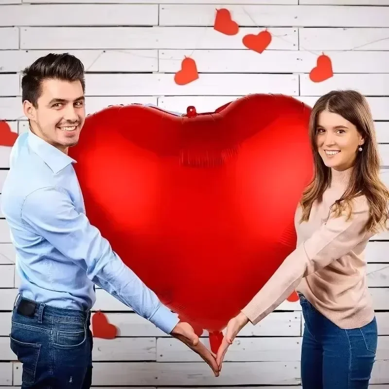 Большие красные сердцевидные воздушные шары из алюминиевой плёнки