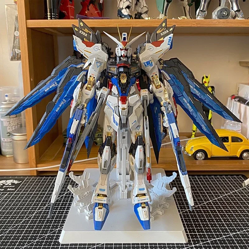 Мобильная игрушка-единорог семь мечей подарок